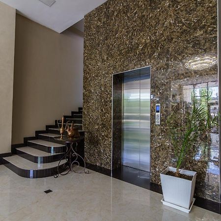 Park Hotel al Bustan Shymkent Bagian luar foto