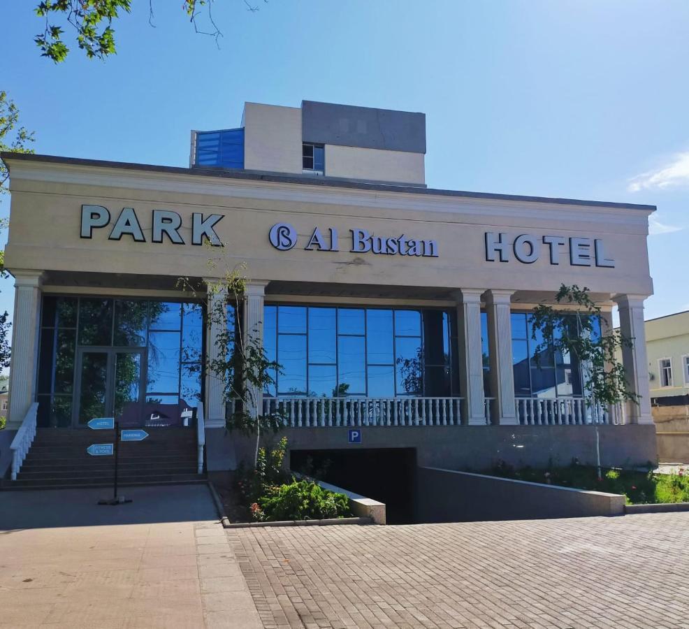 Park Hotel al Bustan Shymkent Bagian luar foto